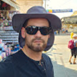 Meet your Posher, Edgar